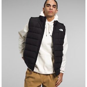 The North Face Men’s Aconcagua 3 Vest Black Puffer Vest - Medium